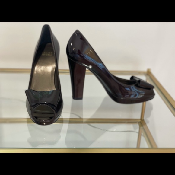 Stuart Weitzman patent pumps. - Picture 5 of 10